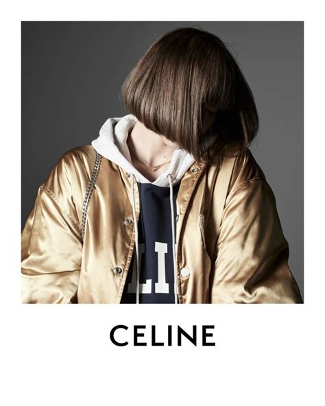 กระเป๋า celine ลิซ่า|รวบแฟชั่นเซ็ตล่าสุดของแบรนด์ Celine สะท้อนสไตล์ความเท่ของ 'ลิซ่า .